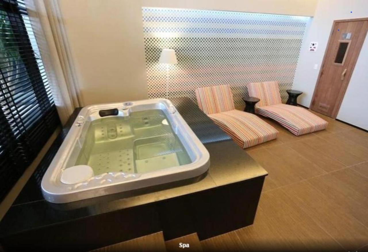 Suites Mondial Salvador Flat Экстерьер фото